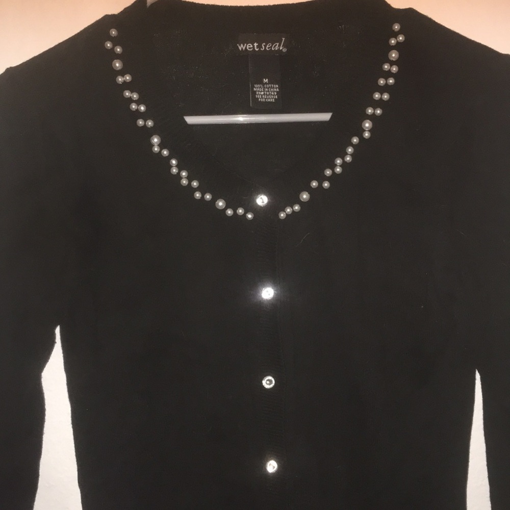 Sweater - Picture 2 of 6